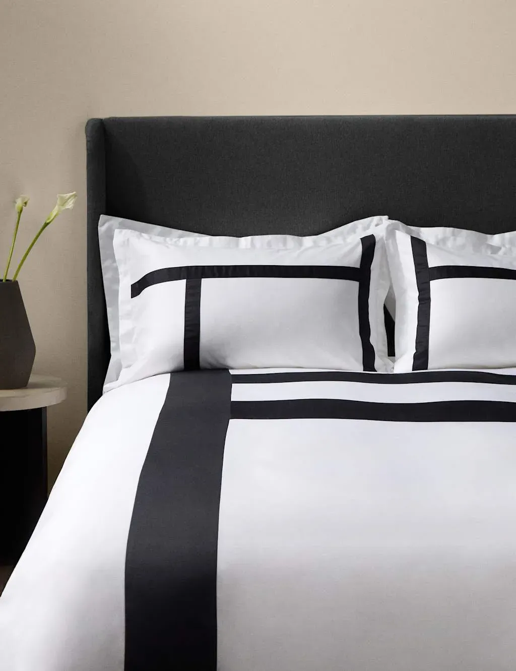 Double Bedding Set with Applique - Black Mix, Cotton