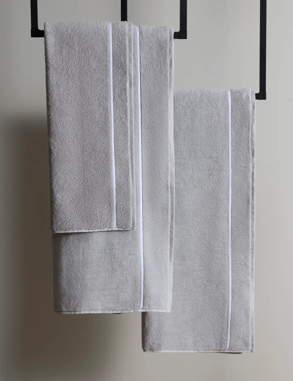 Extra Large Bath Towel with Border - Grey, Cotton image
