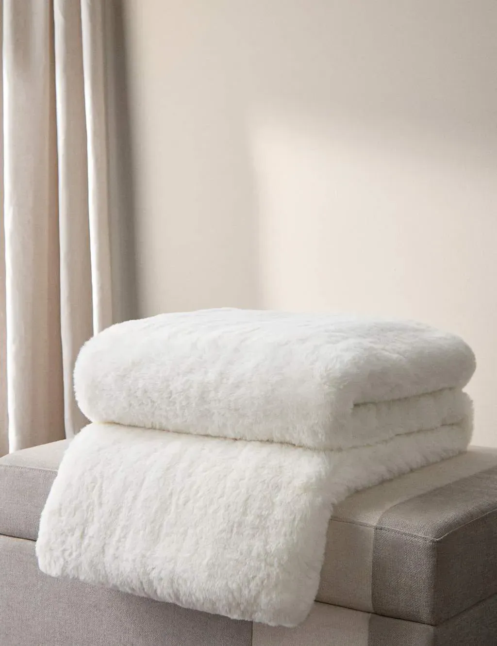 Faux Fur Throw - Cream