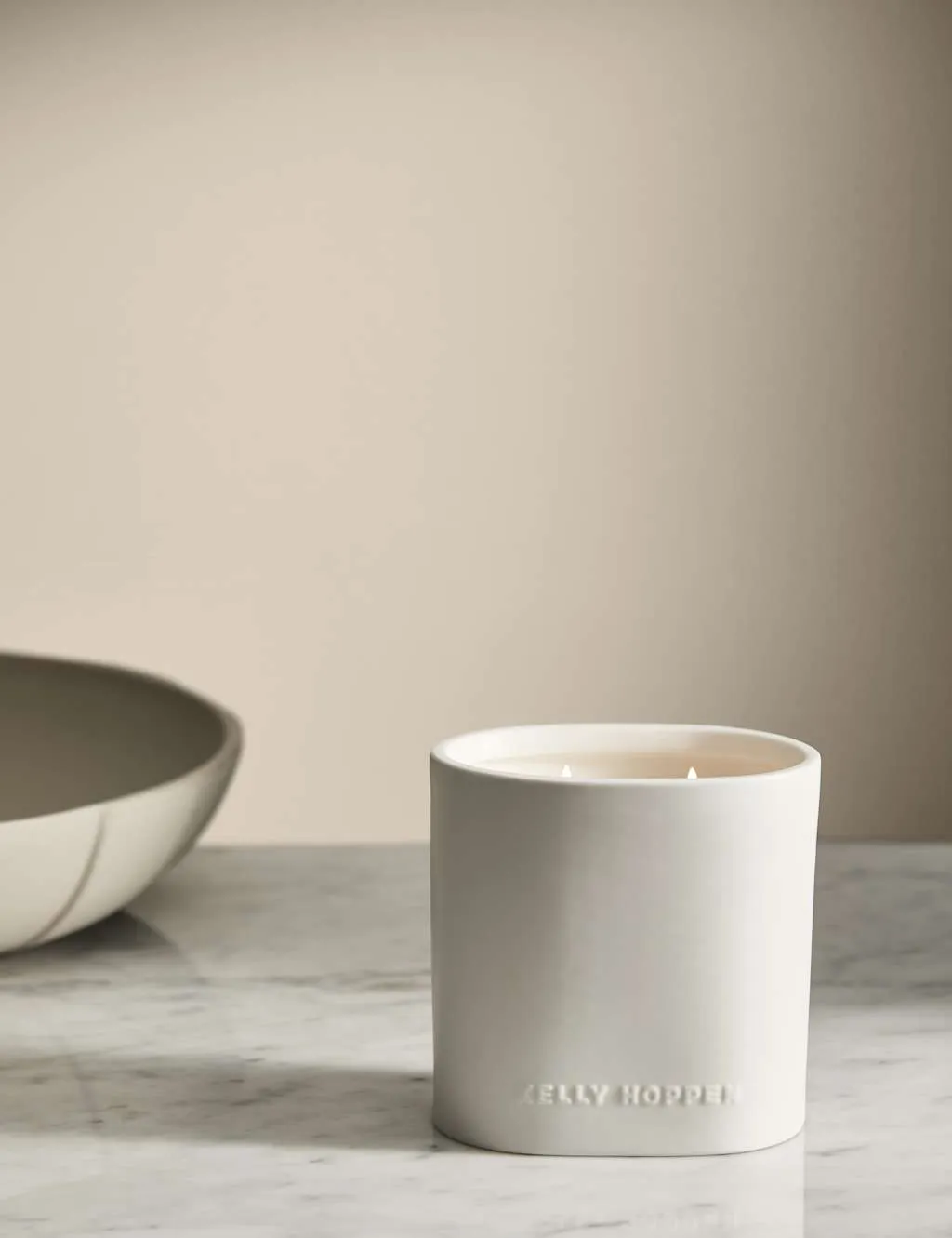Oval Ceramic Candle 800g - White Mix, Ceramic