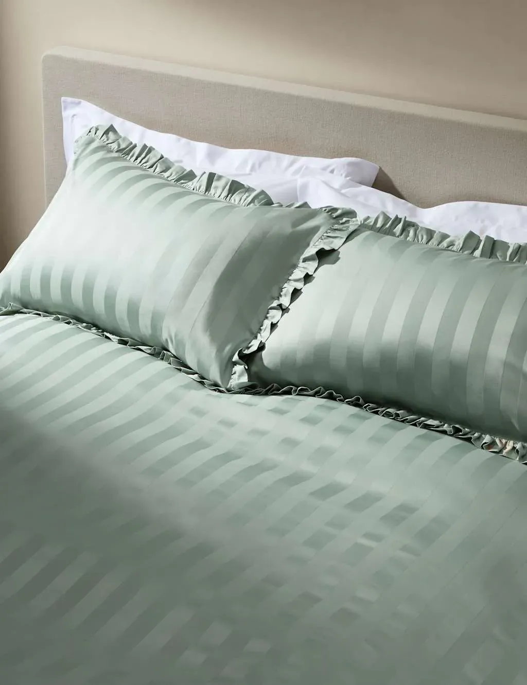 King Size Bedding Set with Ruffle Edge - Duck Egg