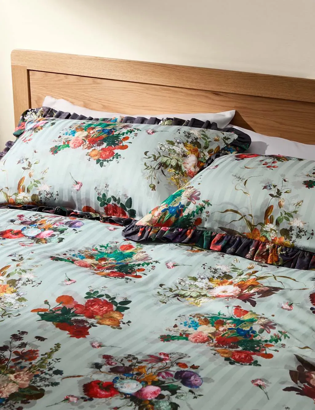 Single Bedding Set with Ruffle Edge - Duck Egg