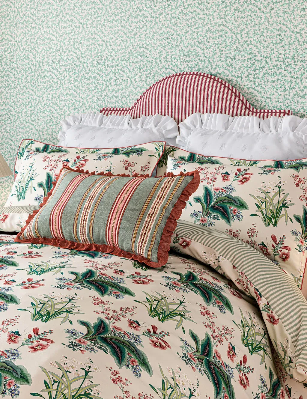 2-Pack Square Pillowcases with Embroidery - White image
