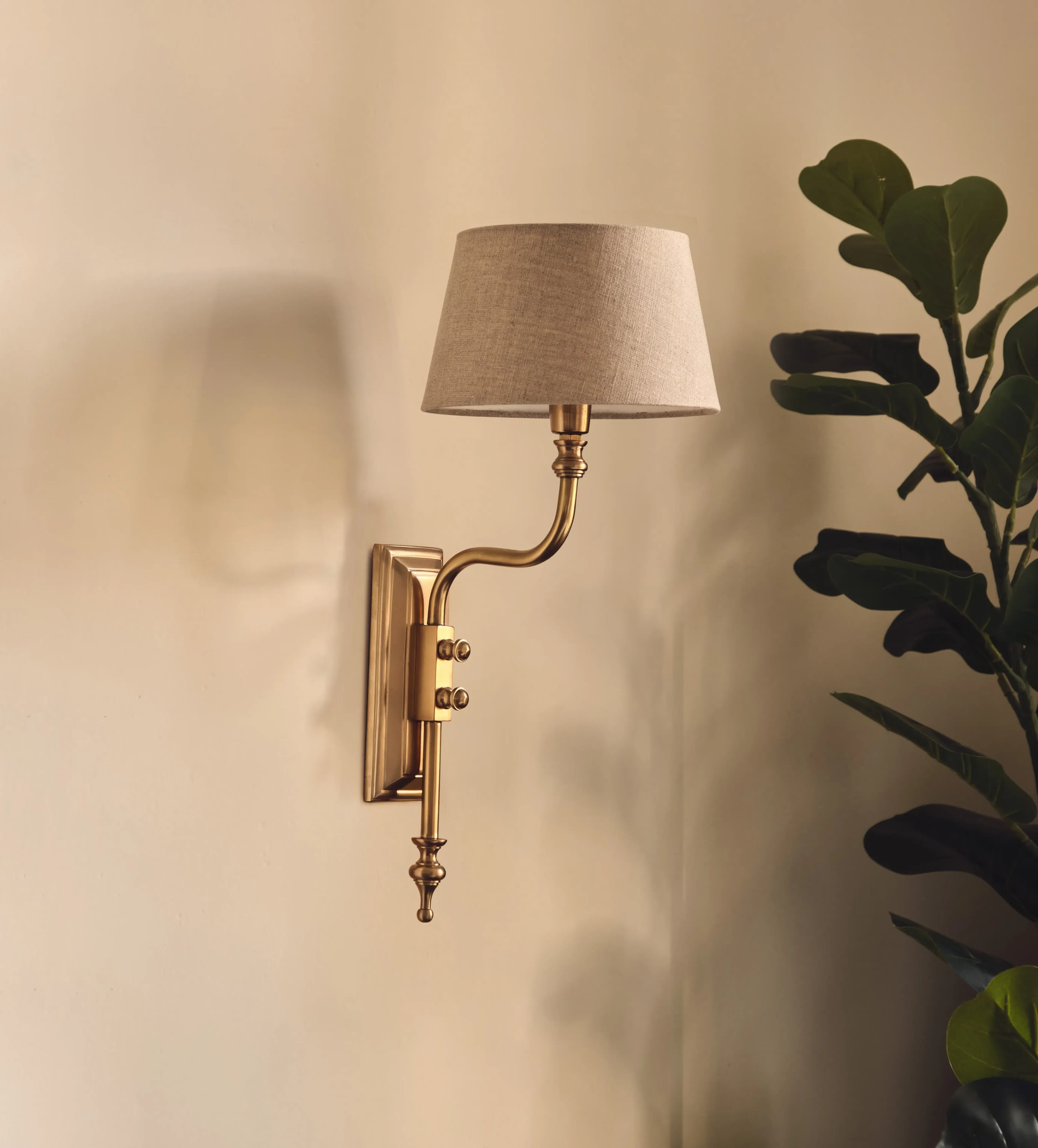 Dover Wall Lamp - Antique Brass, Metal
