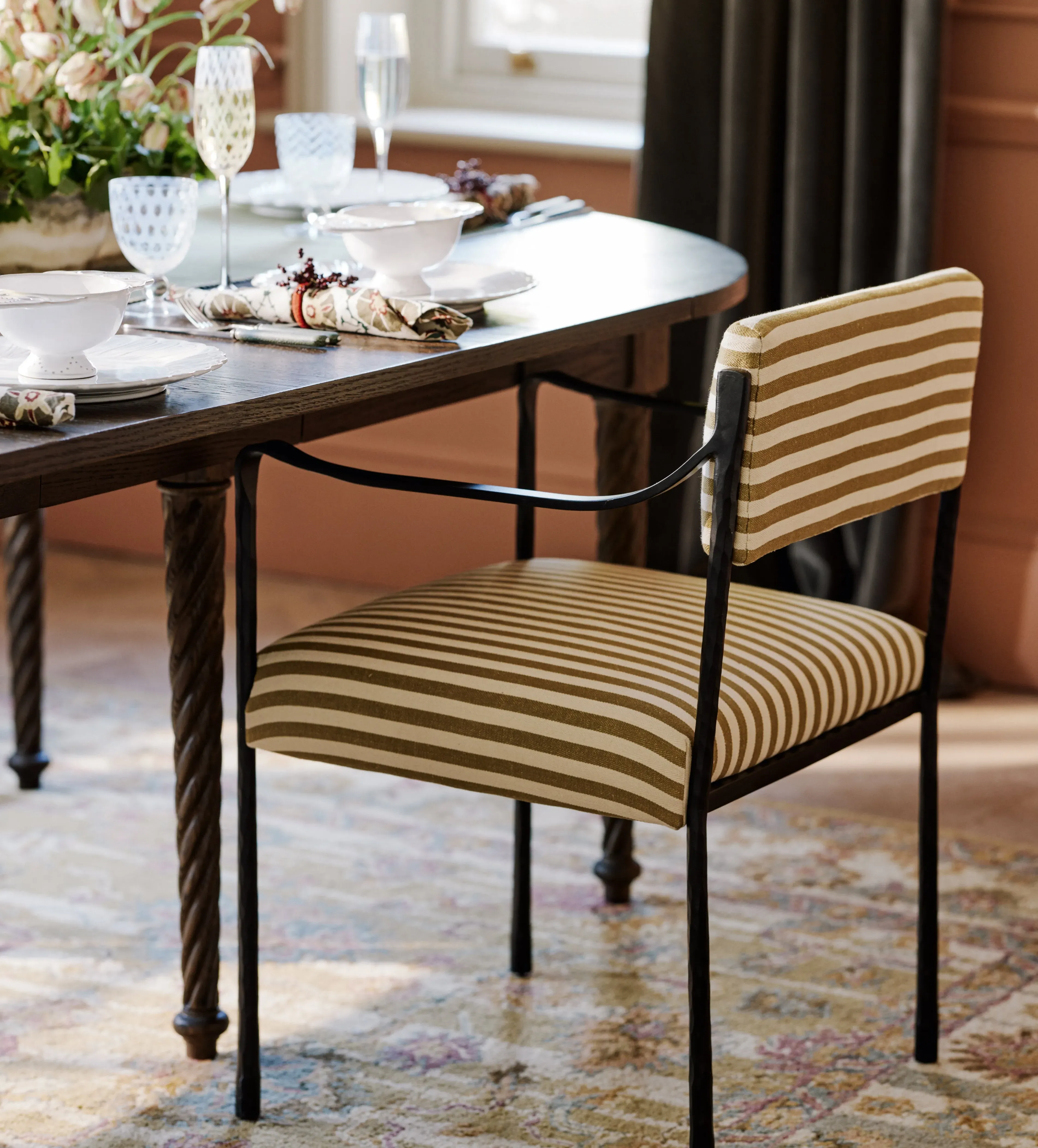 Extendable Dining Table - Espresso, Oak