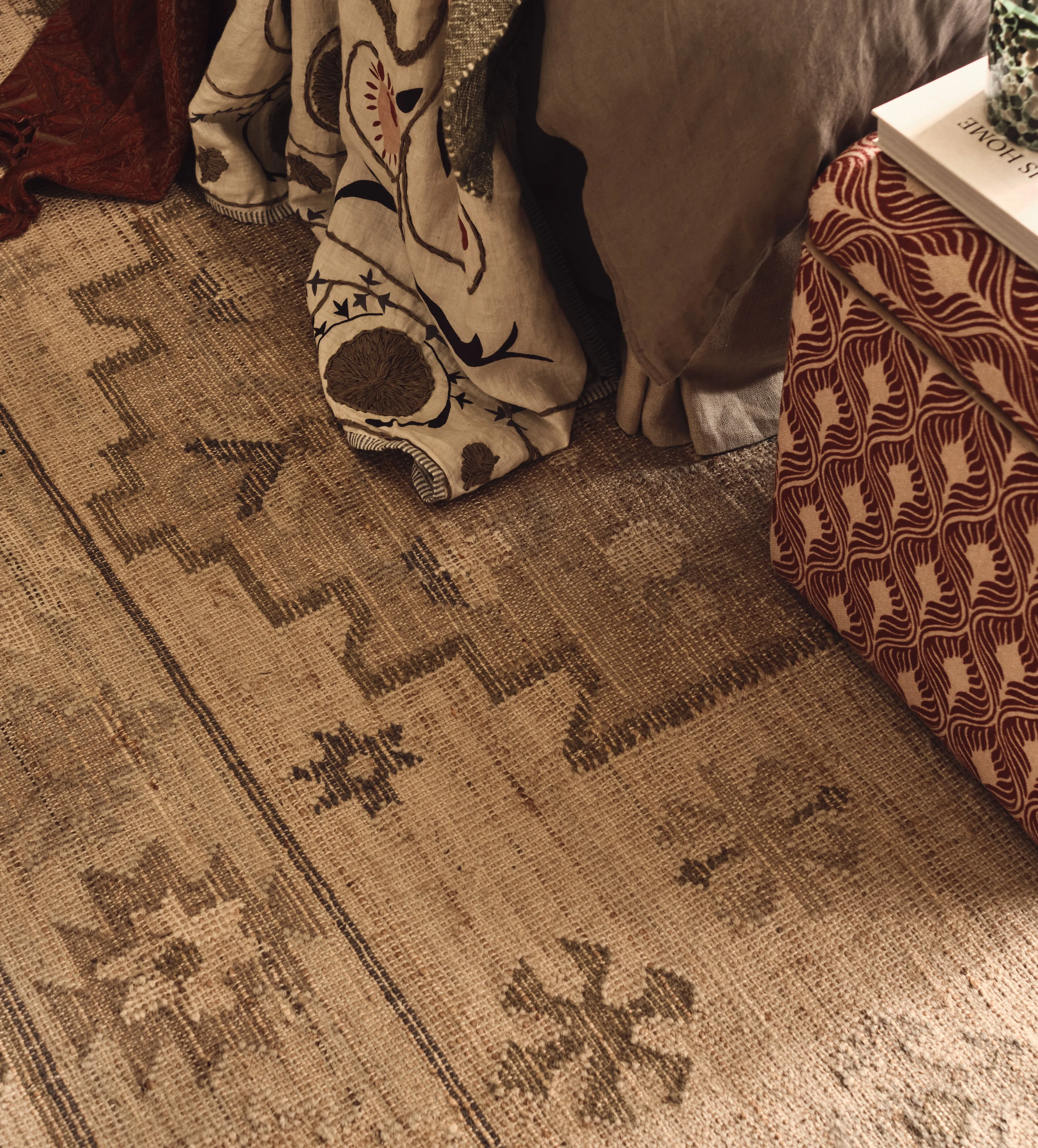 Flatwoven Rug with Fringe - Natural/Olive, Jute