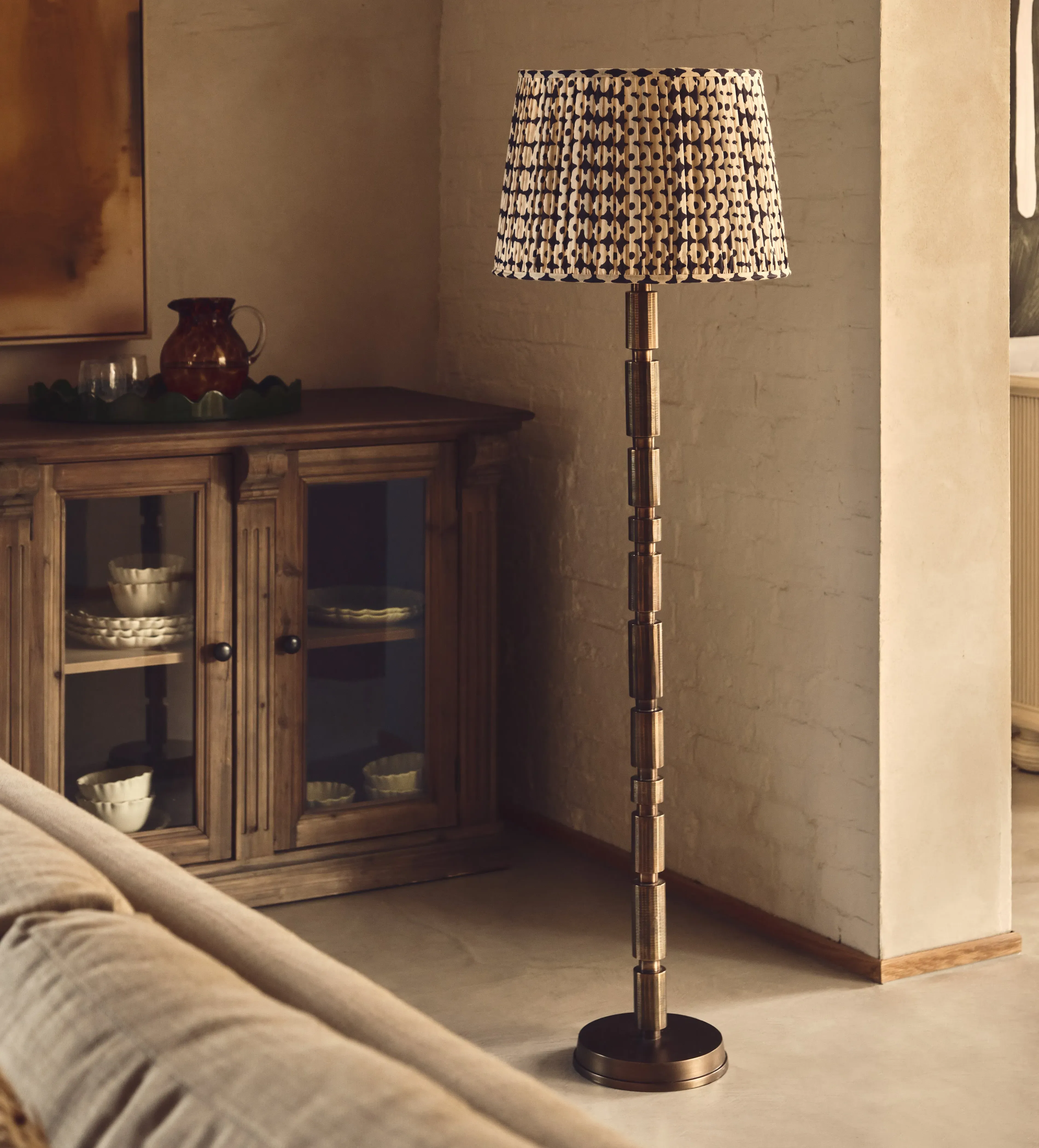 Jameo Floor Lamp - Antique Bronze, Aluminium
