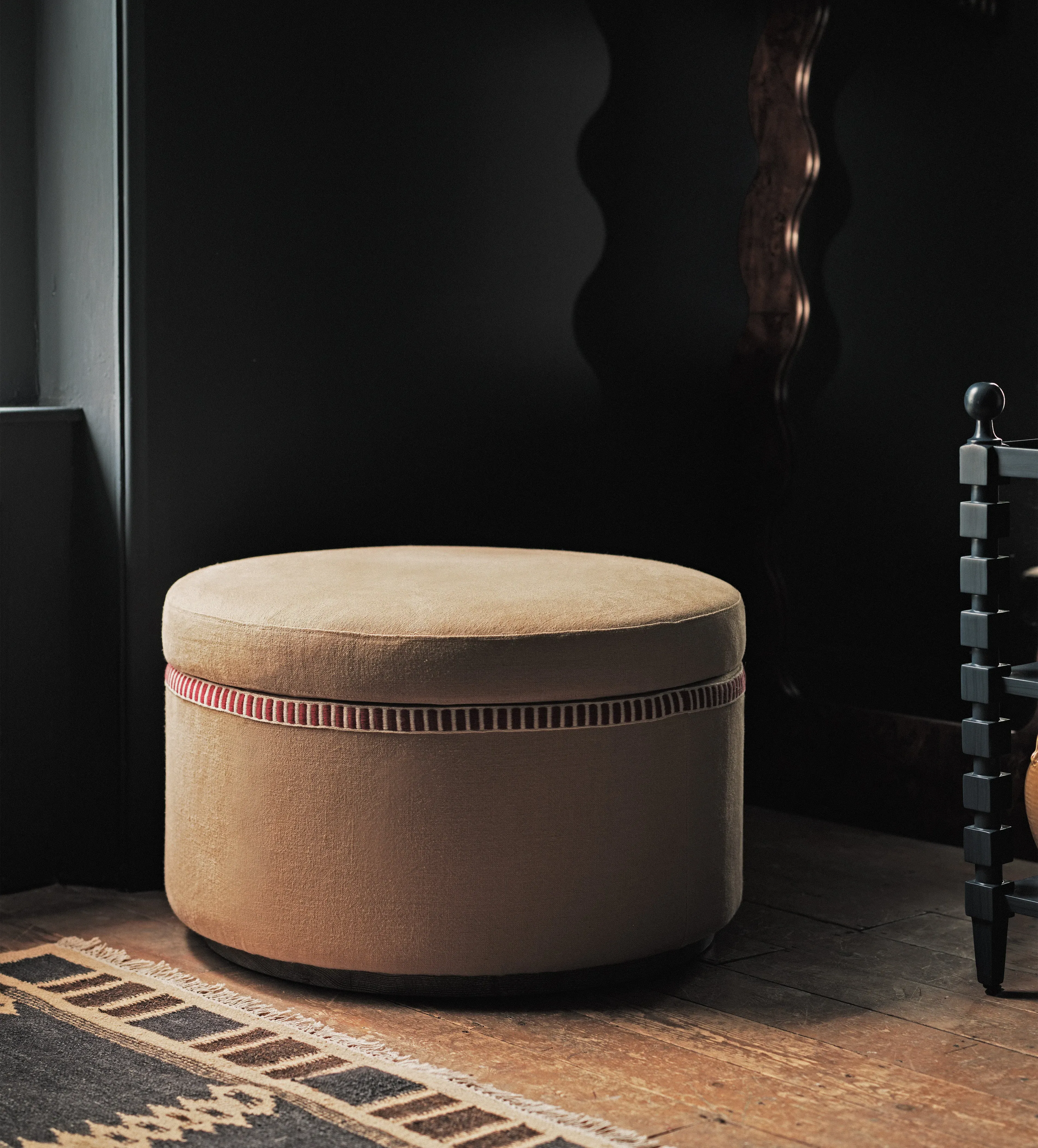 Round Storage Ottoman - Hemp, Linen