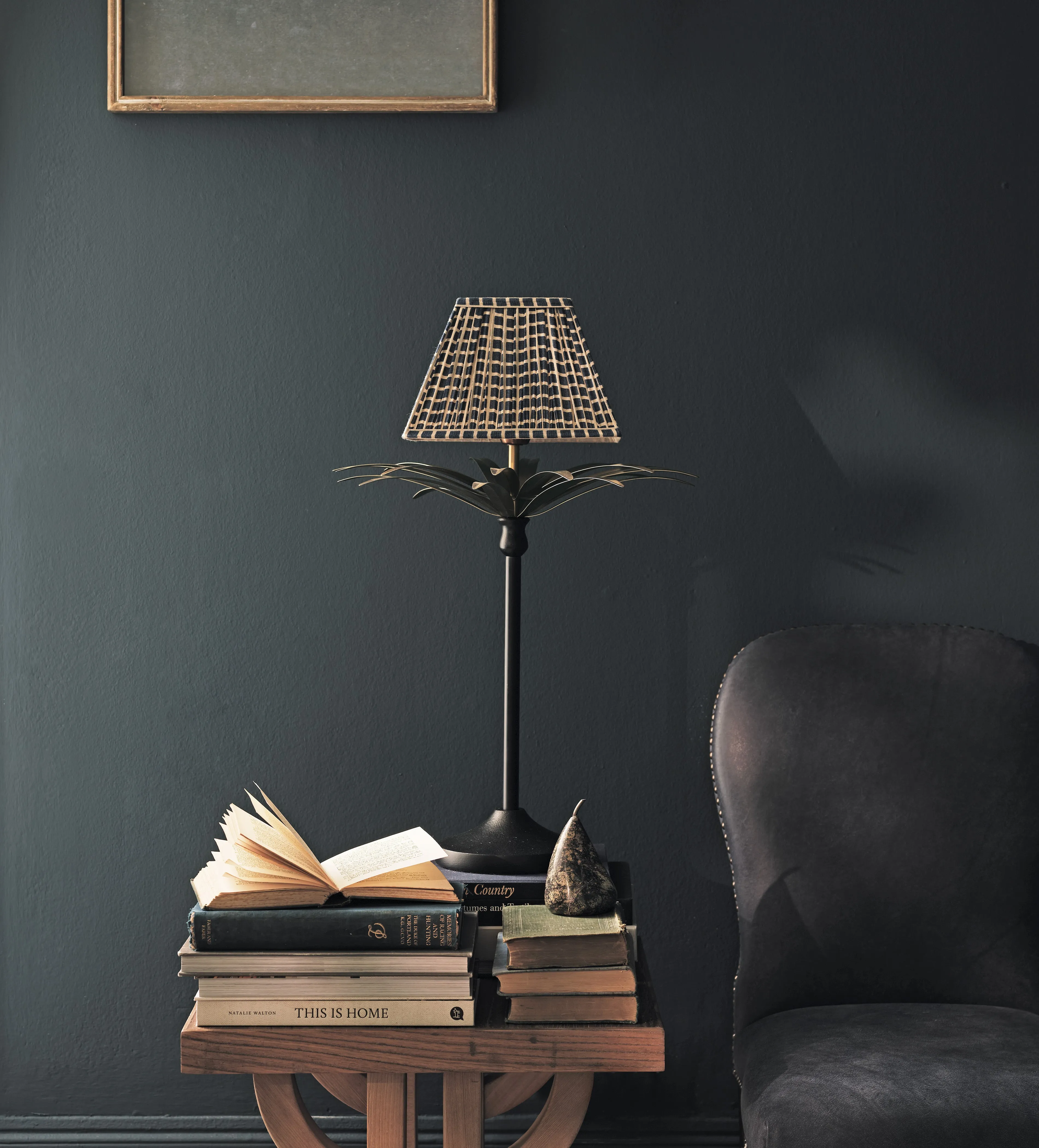 Table Lamp with Brass Leaves - Black/Gold