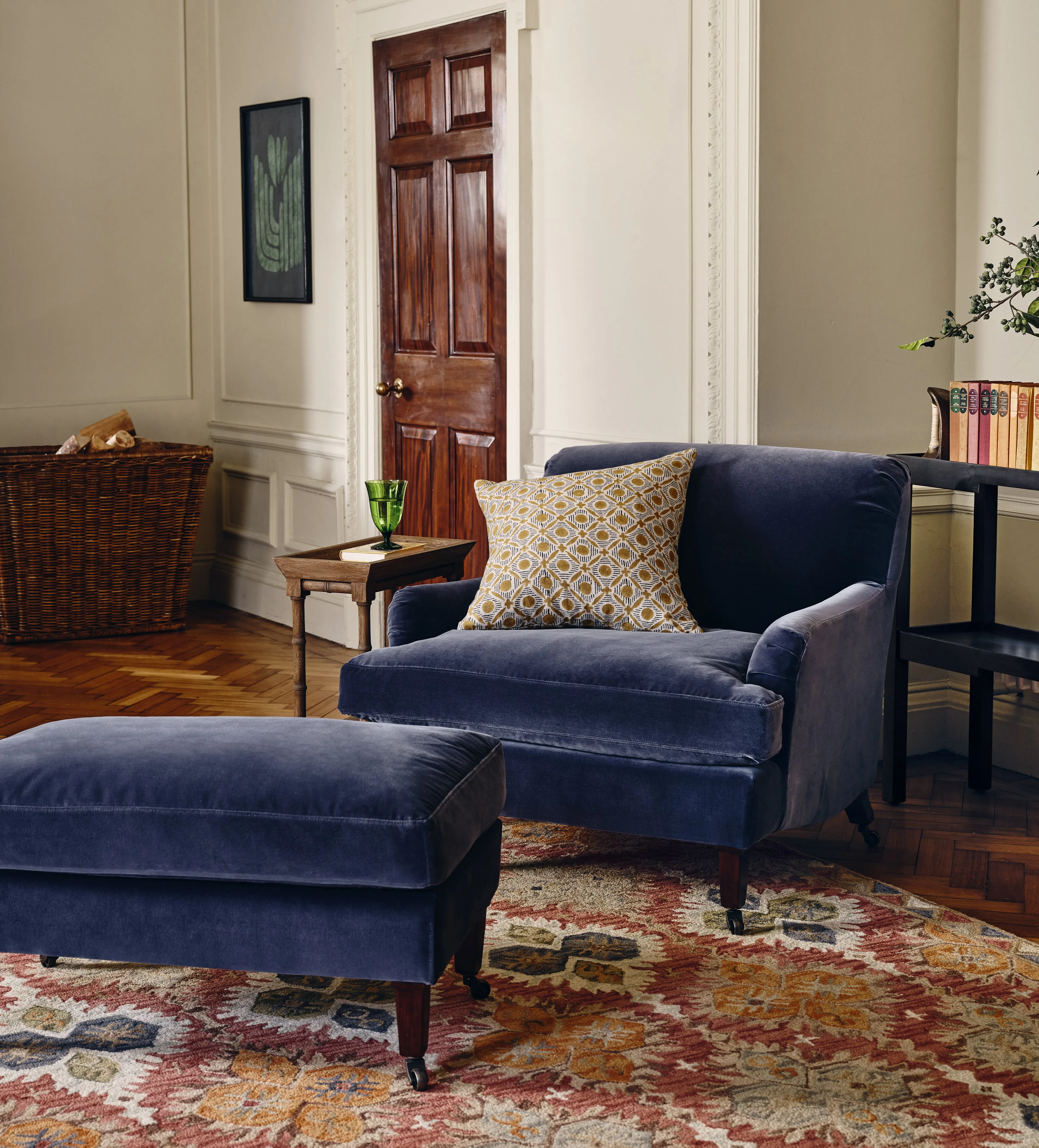 Traditional Armchair with Castors - Sapphire, Velvet