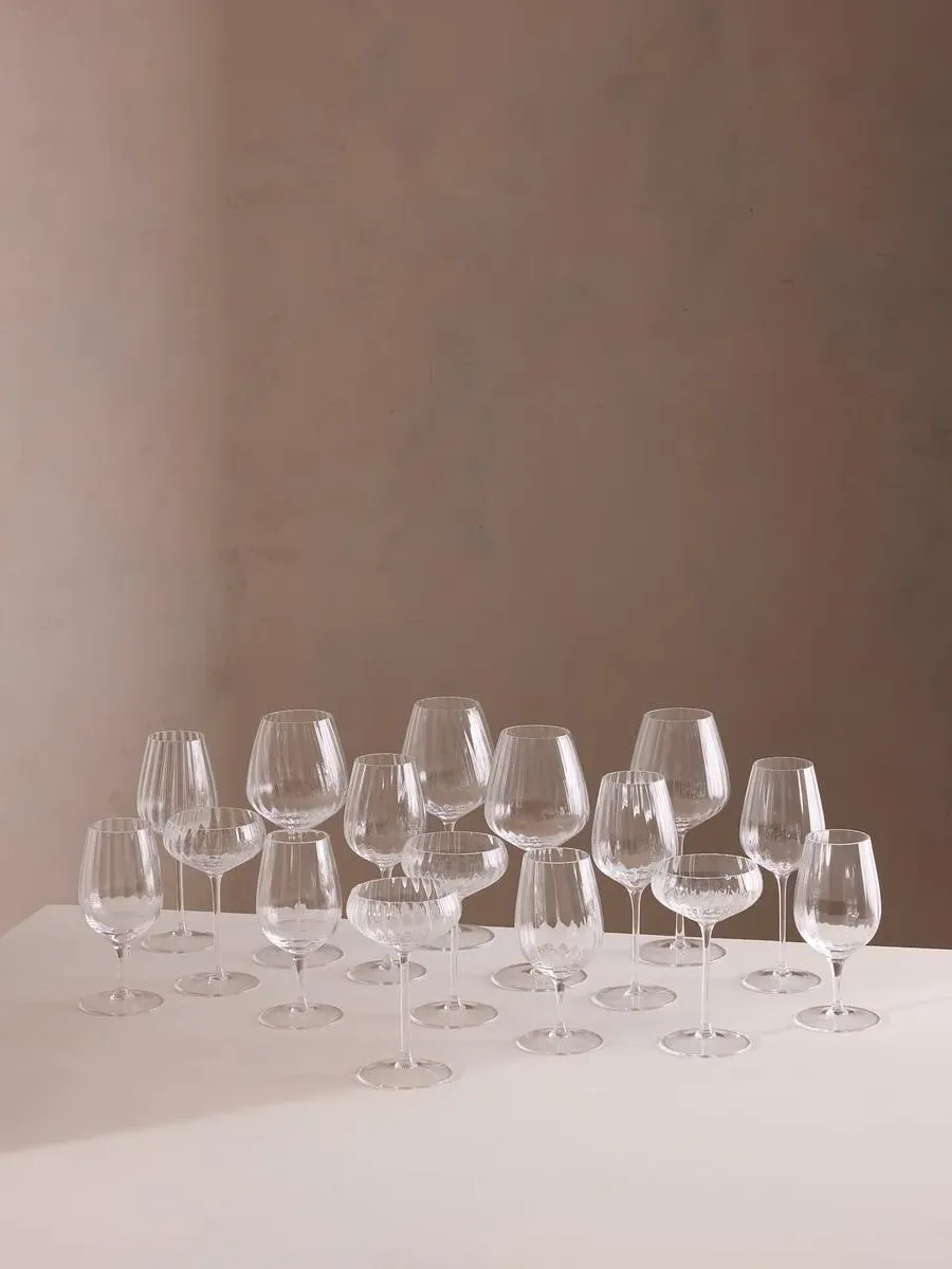 16-Piece Stemware Set with Scalloped Detail - Clear image
