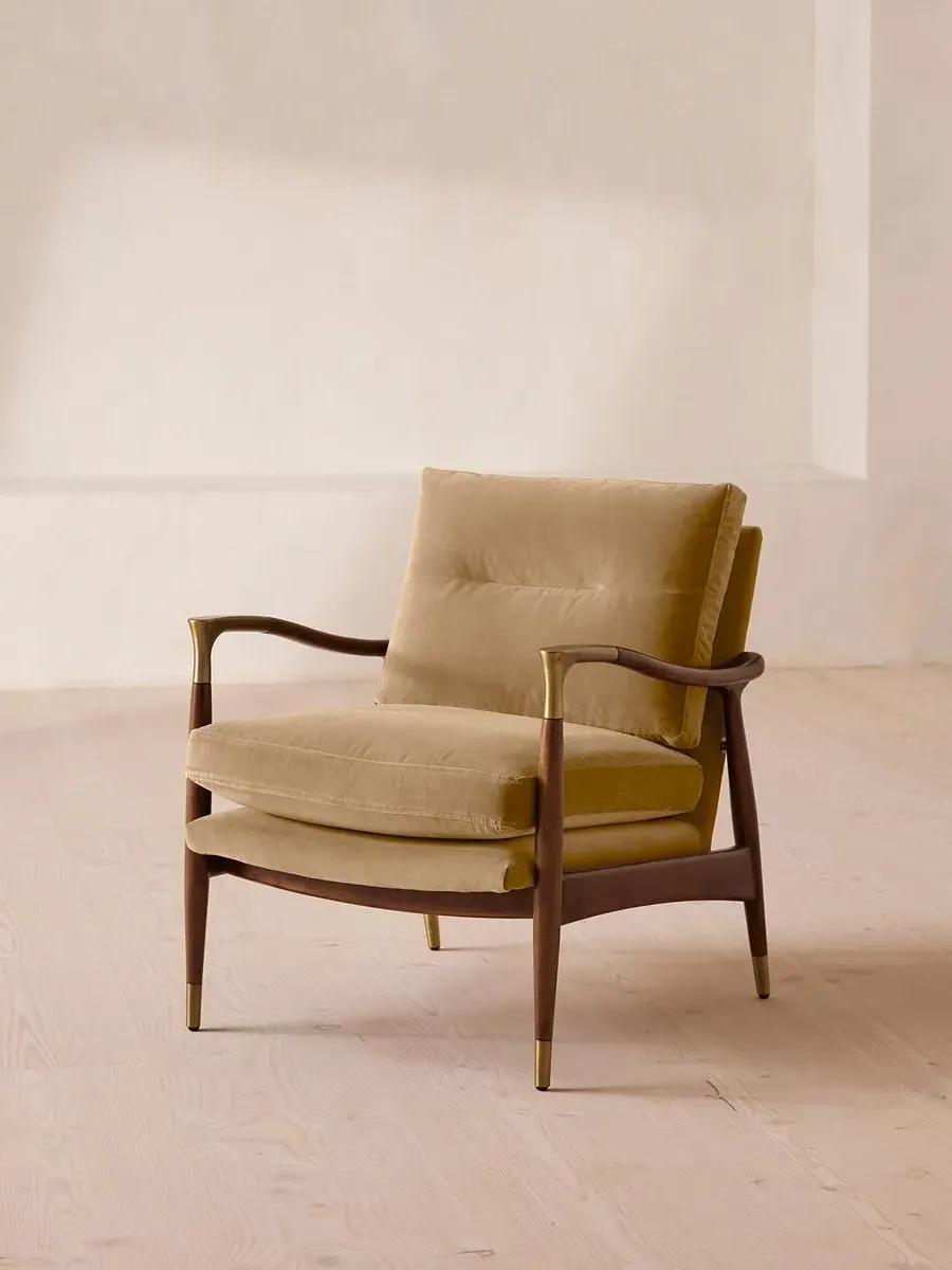 Armchair with Brass Details - Camel, Velvet