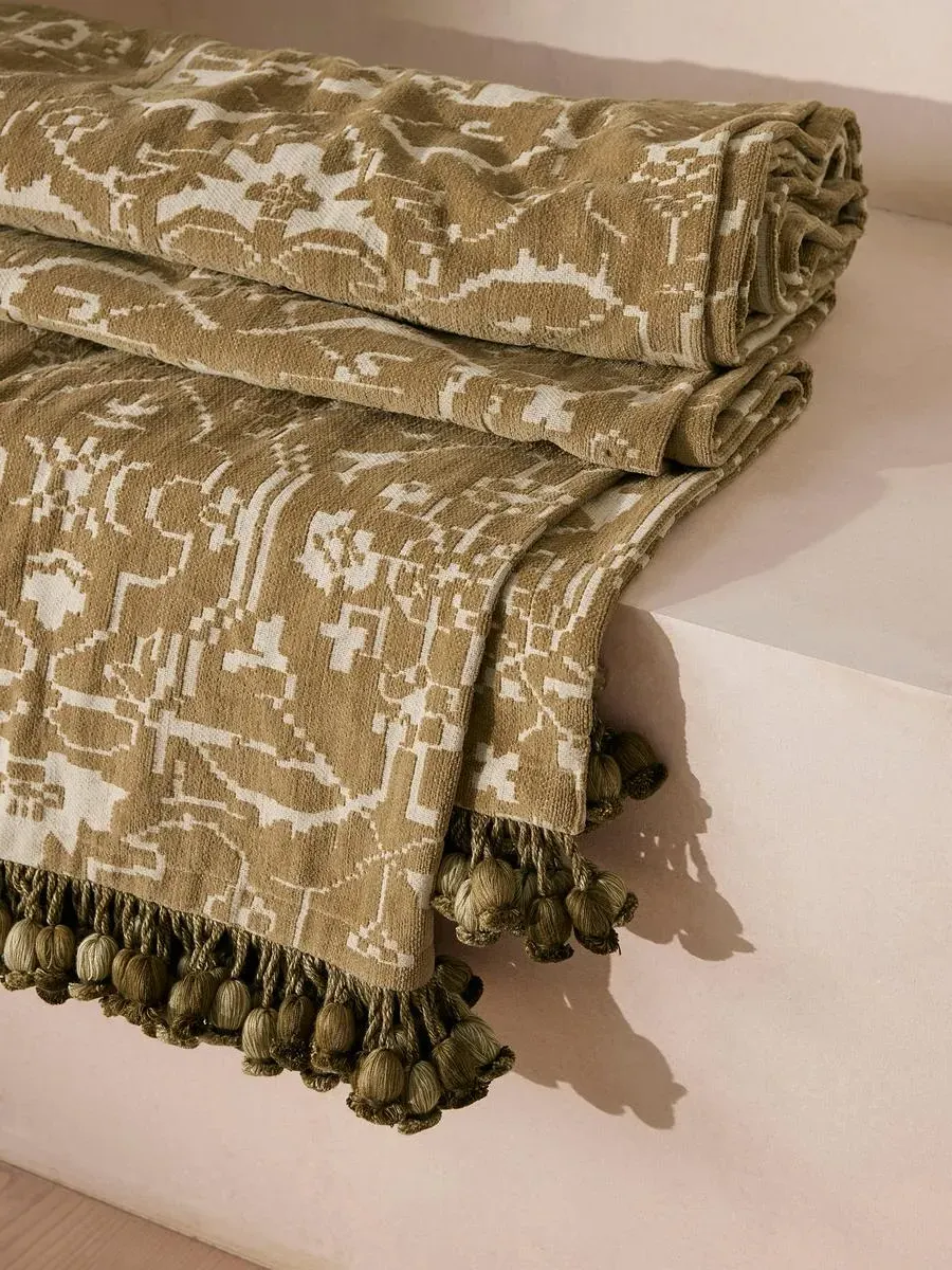 Bedspread with Pom-Pom Trim - Olive Green image