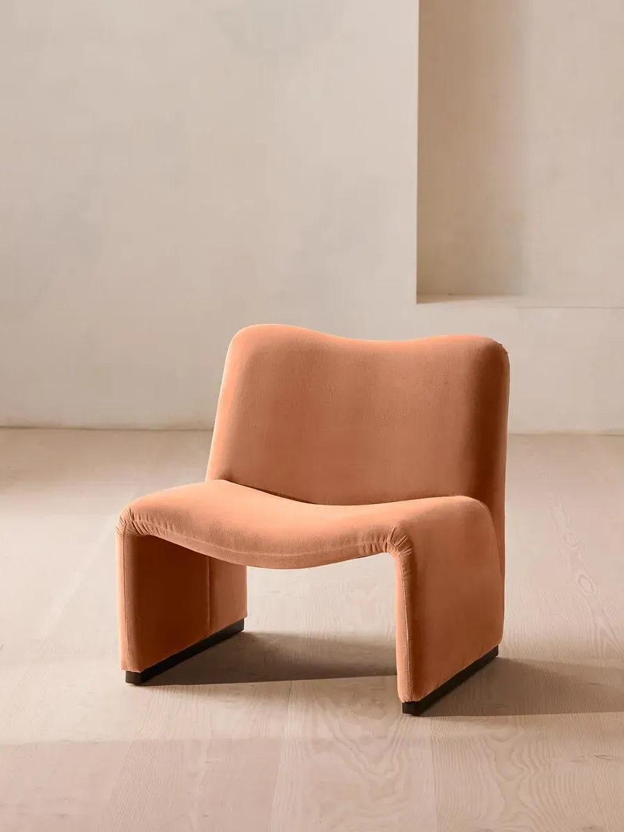 Curved Armchair with Oversized Shape - Rose, Velvet
