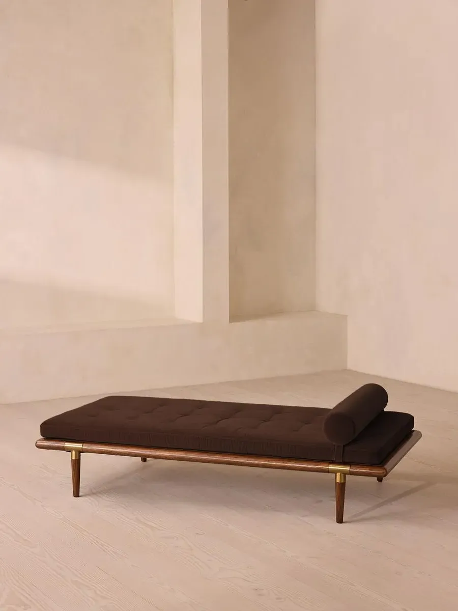 Daybed with Brass Details - Chocolate, Velvet