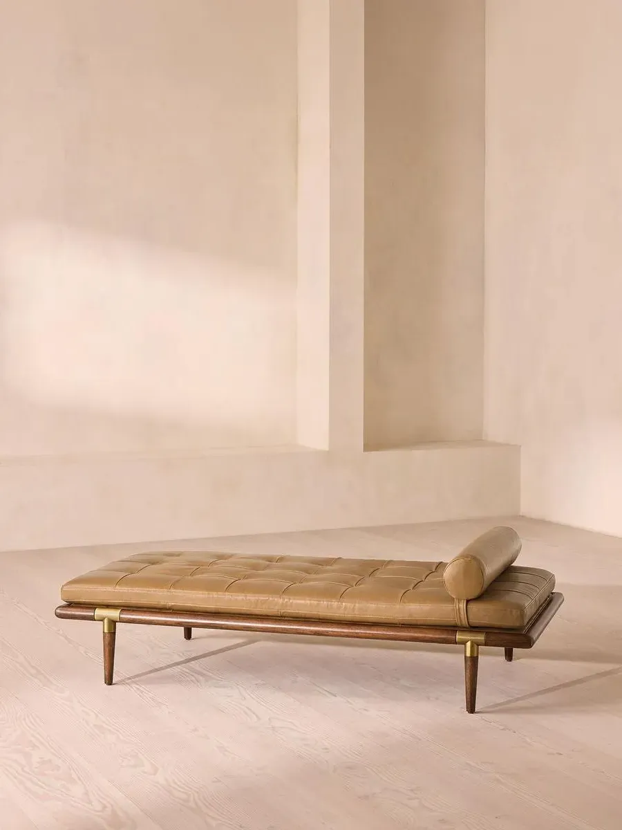 Daybed with Brass Details - Honey, Leather