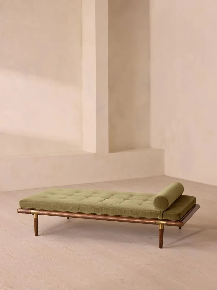 Daybed with Brass Details - Lichen, Velvet