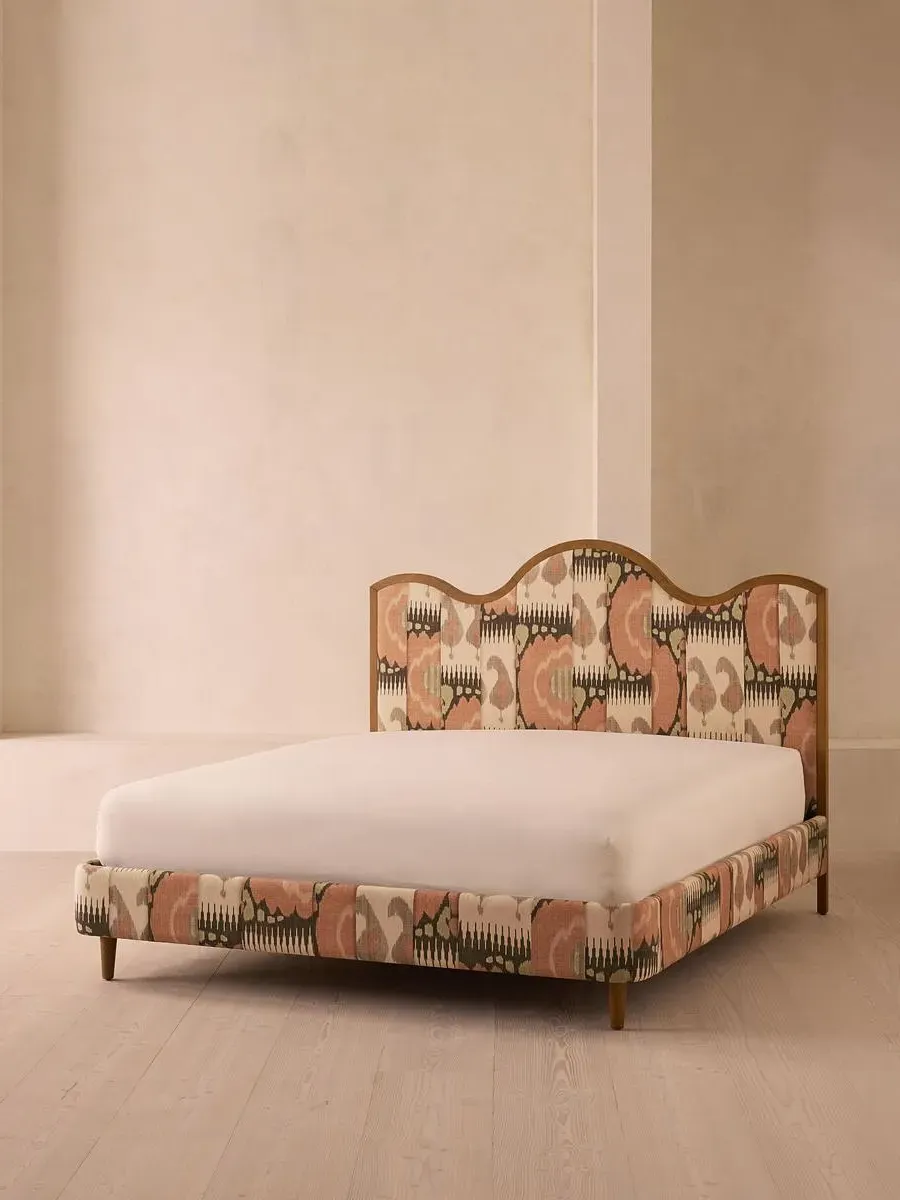 King Size Bed with Waved Headboard - Linen, Oak image