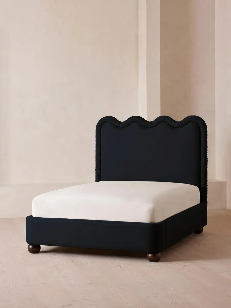 King Size Bed with Wavy Headboard - Indigo, Linen