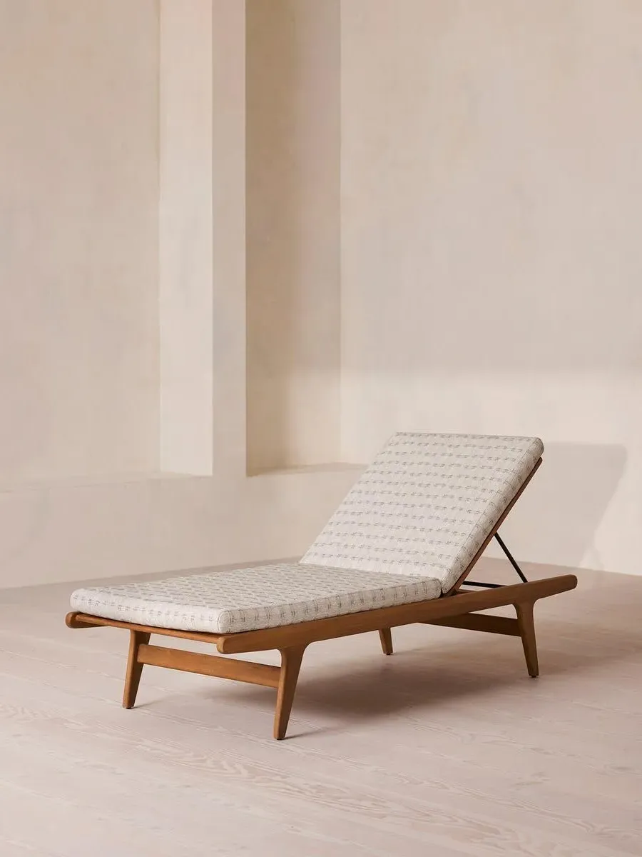 Outdoor Chaise Lounger with Wheels - Grey, Teak image
