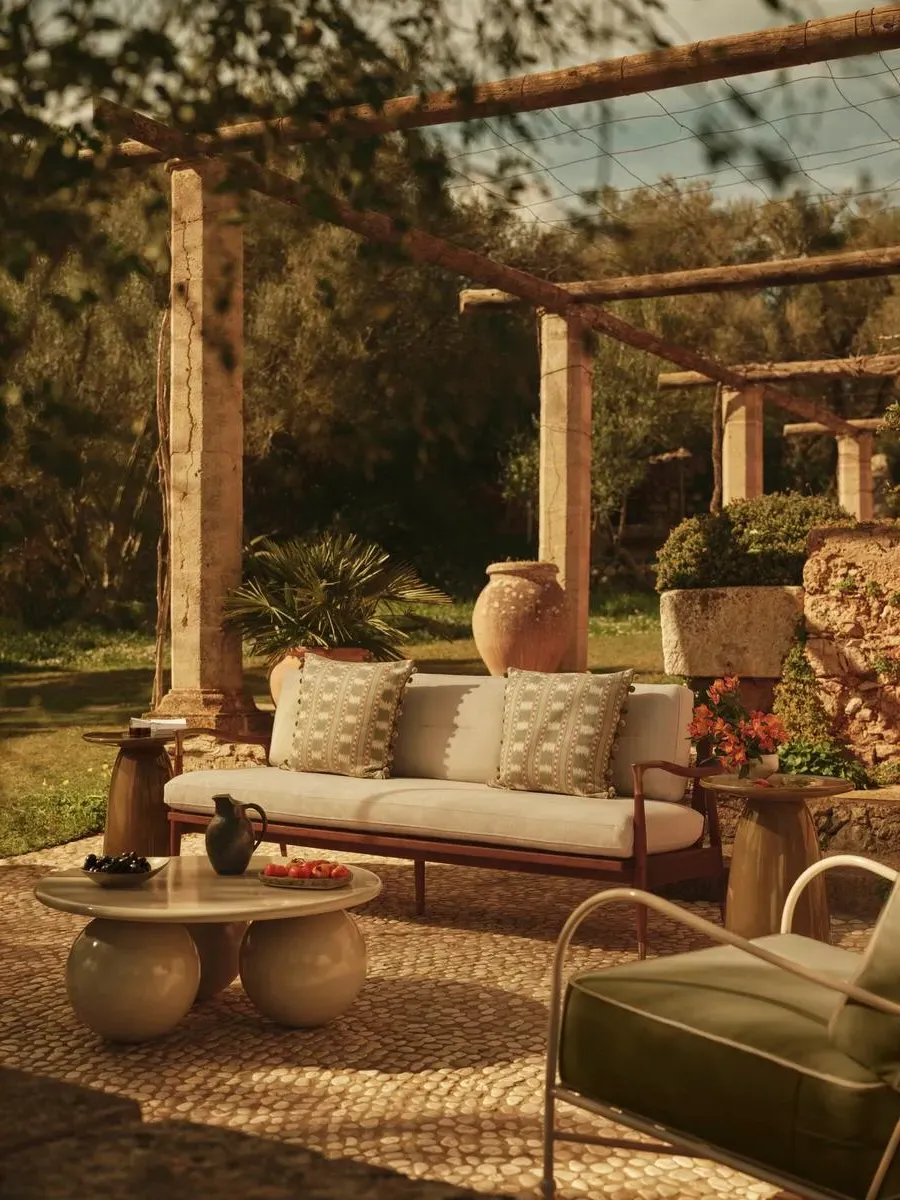 Outdoor Sofa with Brass Details - Off White, Linen image