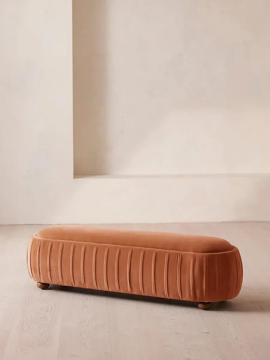 Round Bench - Antique Rose, Velvet