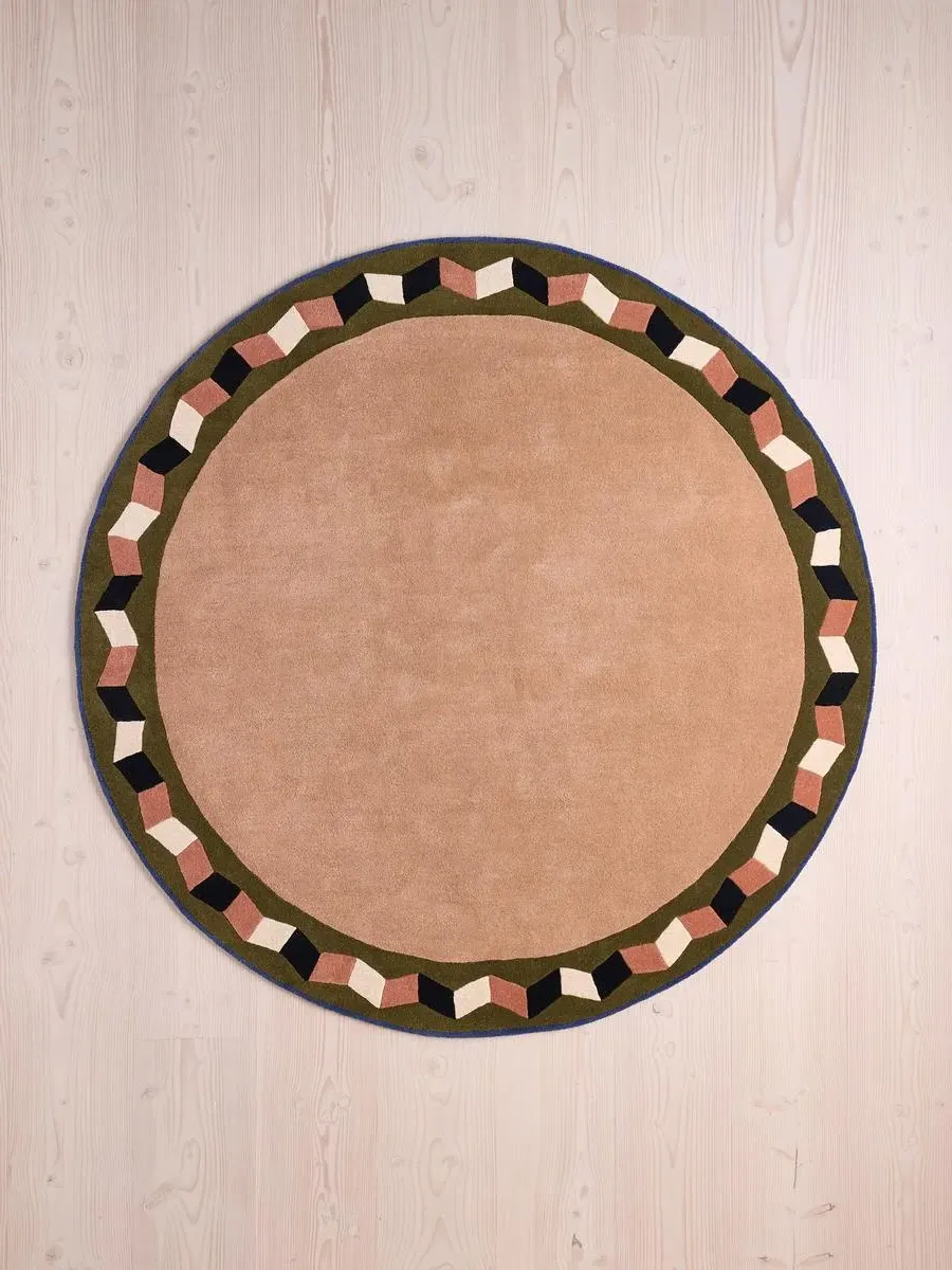 Round Rug with Geometric Border - Hand-Tufted image