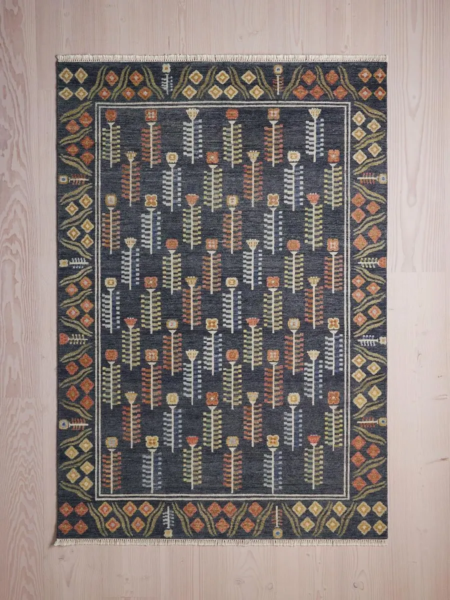Rug Swatch Floral - Navy, Wool image