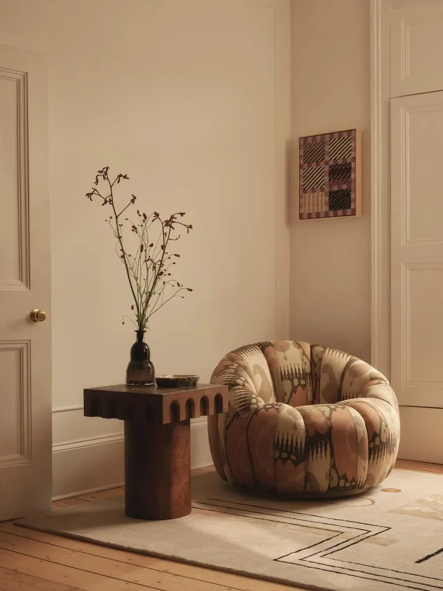 Swivel Armchair with Brass Base - Floral, Fabric