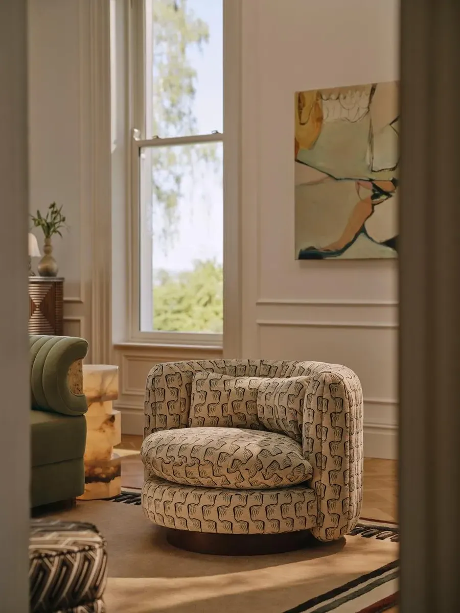 Swivel Armchair with Pleated Stitching - Jacquard image
