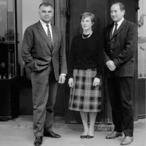 The story of Diptyque chronicles the creative adventure of three friends inspired by nature, travel and art